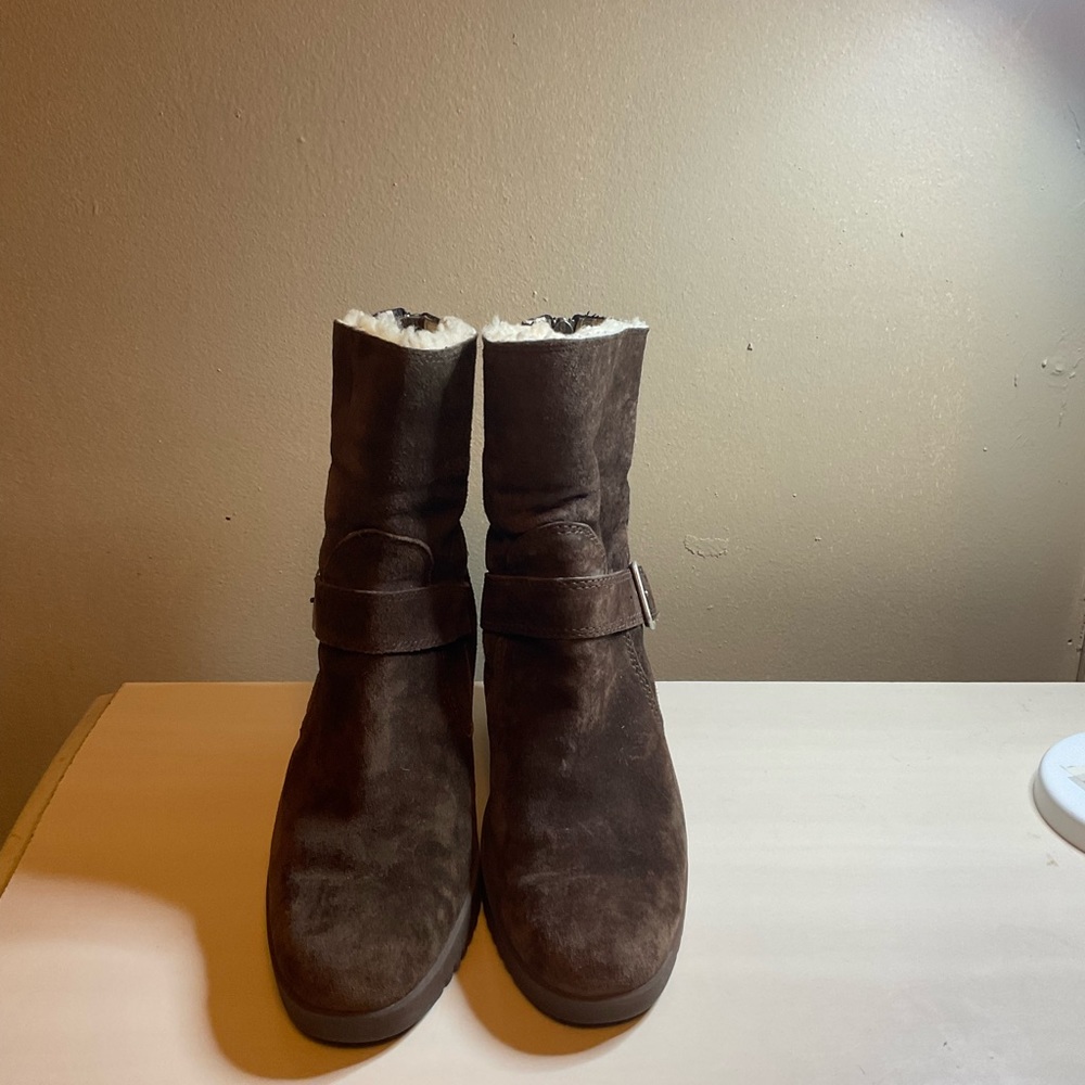 UGG Boots Women's mid calf Suede wedge heel boots,shearling sheepskin Size  10